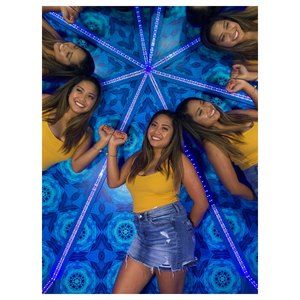 Meet your Posher, Angelika lorraine